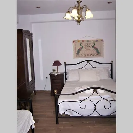 ανεξαρτητο στο ομορφο καστορειο Apartment *